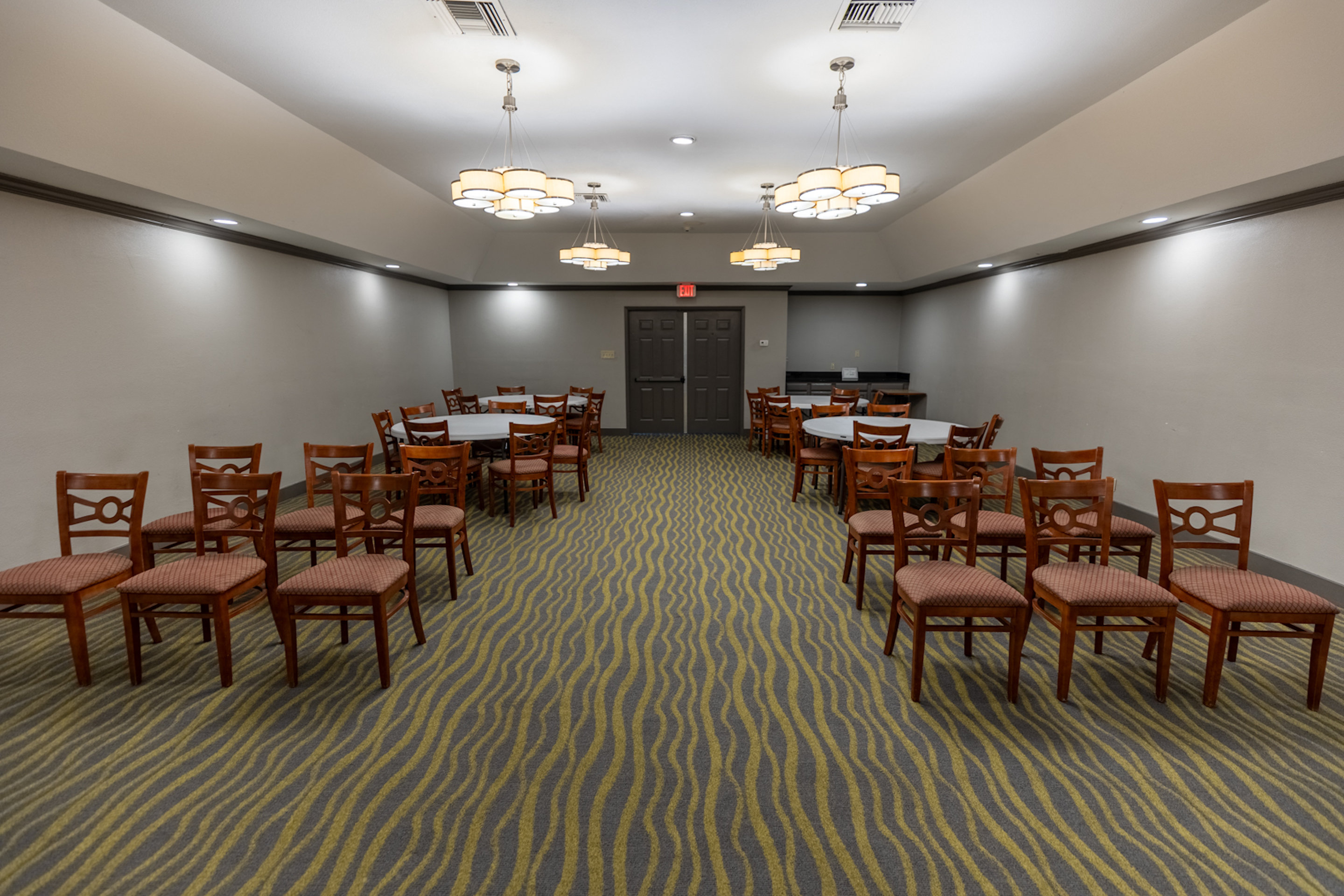 Red Roof Inn & Suites Irving - DFW Airport South 36/45