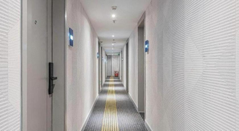 7 Days Inn (Guangzhou Yangji Metro Station) 42/45