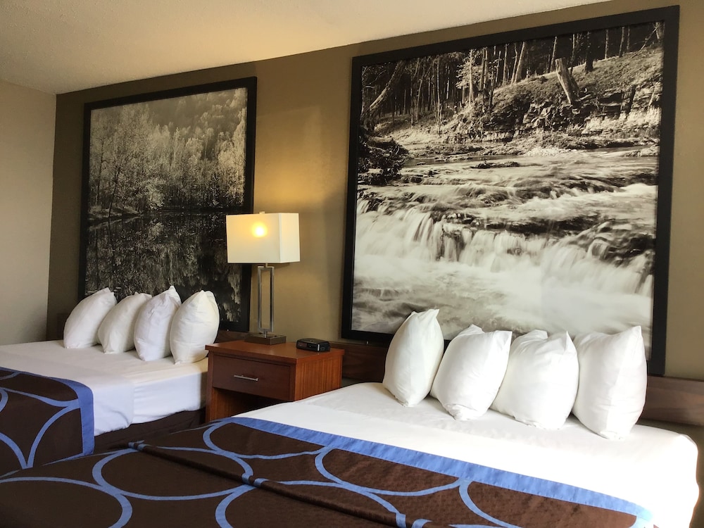 Super 8 by Wyndham Miles City 13/37