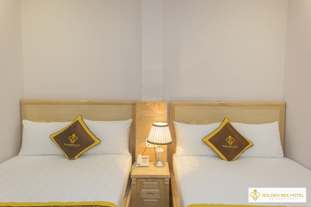 Golden Bee Hotel 41/59