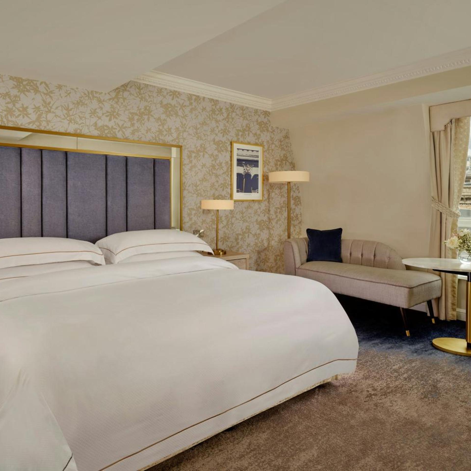 Heritage, Deluxe, King Bed, City View, Balcony
