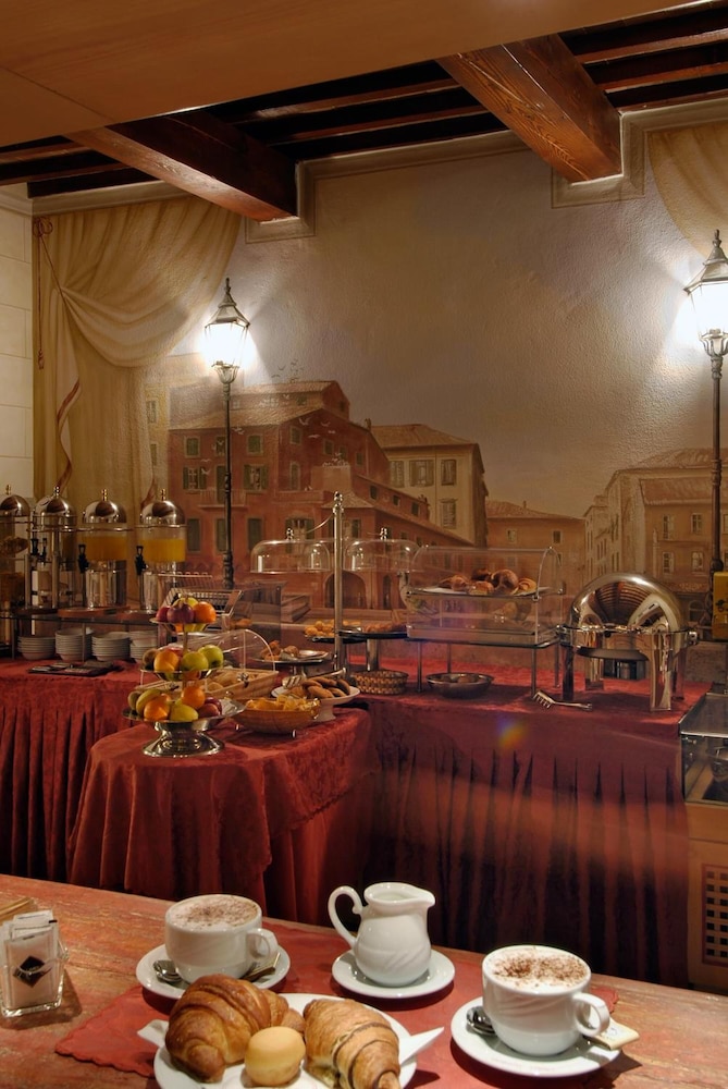 Bologna Hotel 18/28