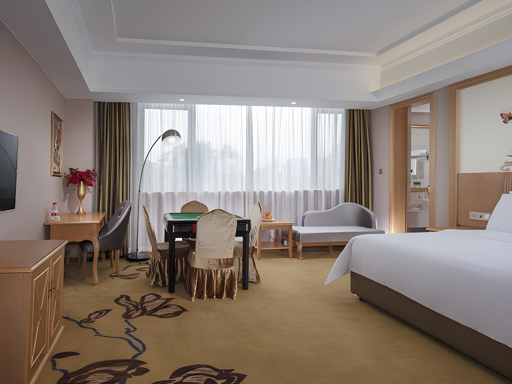 Vienna Hotel (Chongqing Rongchang Binhai) 17/25