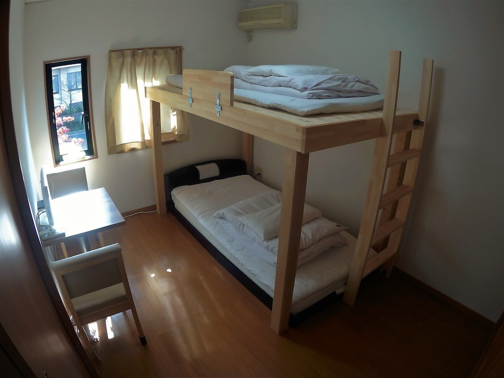 Guesthouse Ga-Jyun 26/28