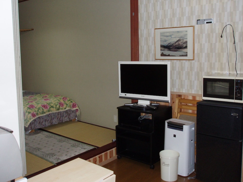 Country Inn Canadian House 36/50