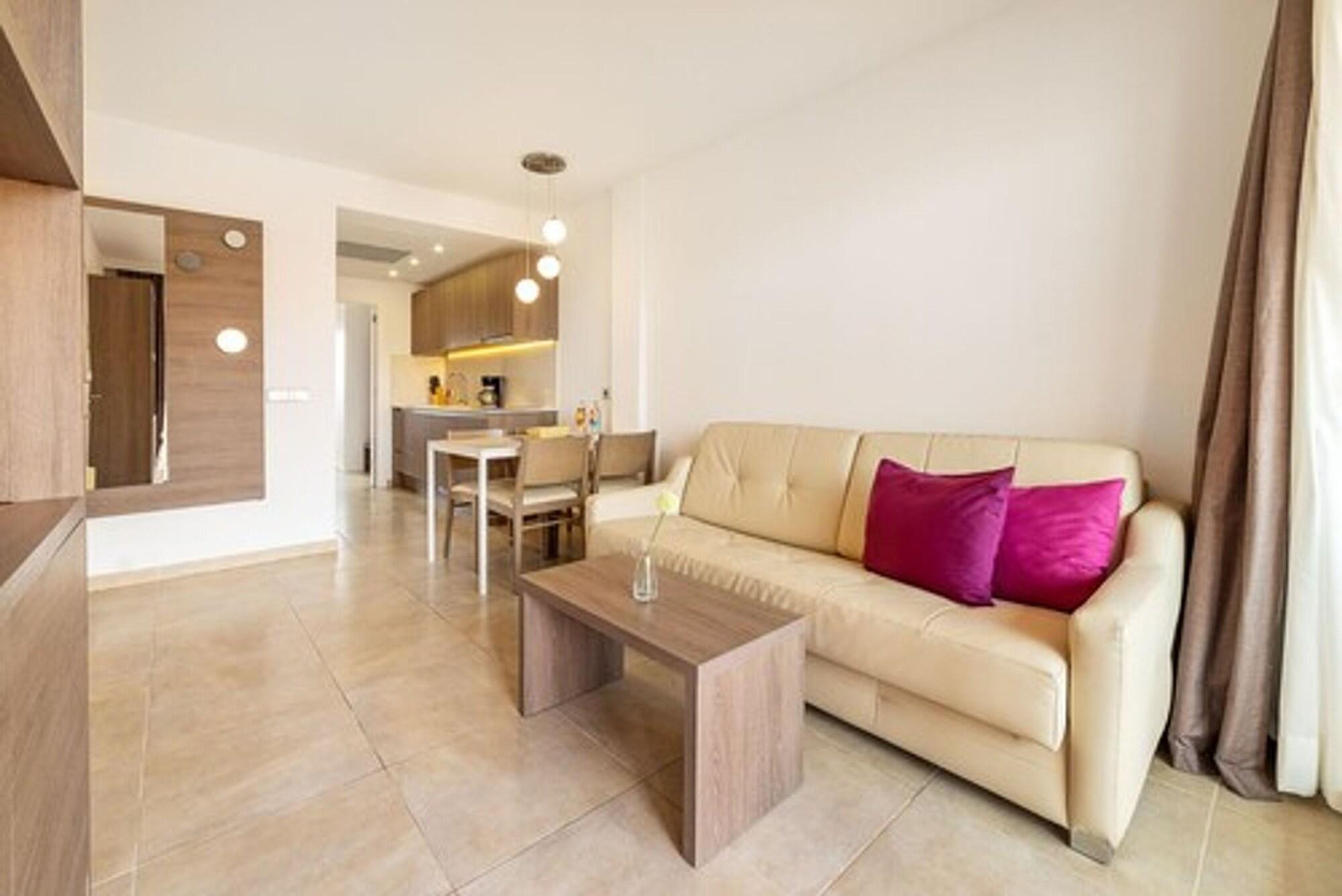 Hotel Paradise Residencial 28/50