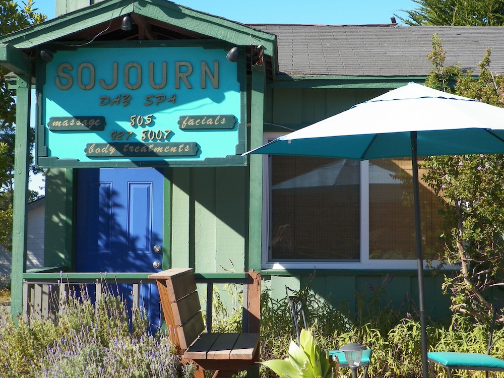 Cambria Pines Lodge 4/41