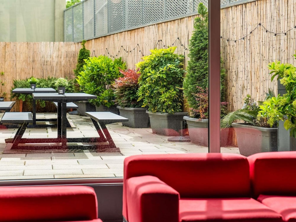 Ibis Barcelona Plaza Glories 22 51/75