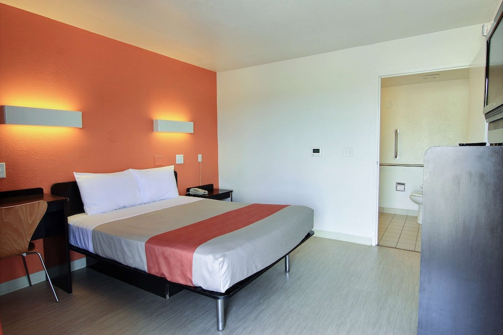 Motel6 Corpus Christi, TX - East - North Padre Island 19/58