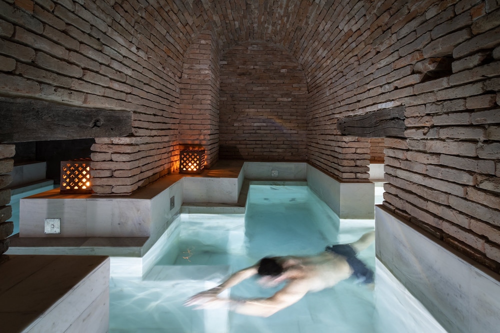 Azur Real Boutique Hotel 42/55