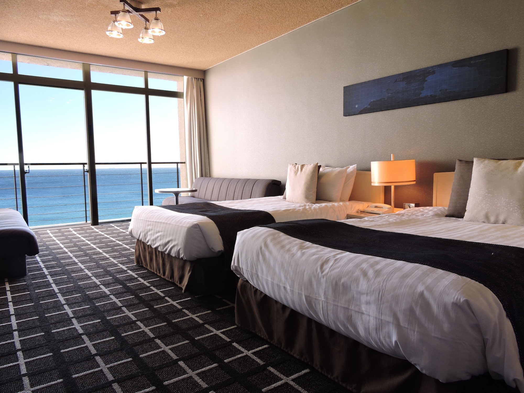 Renovated, Twin Beds, Top Floor