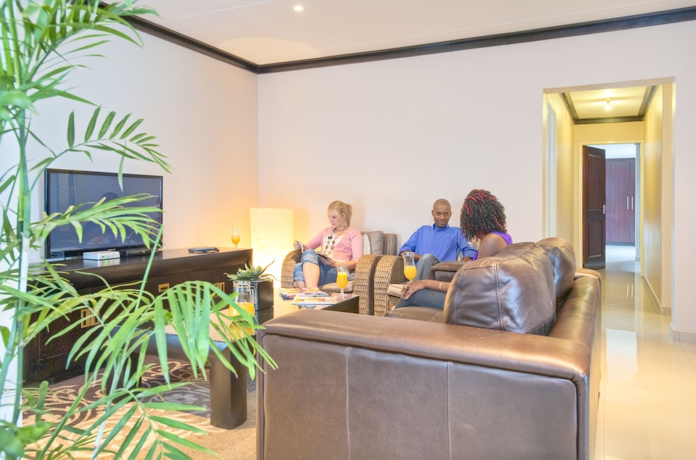 Arebbusch Travel Lodge 14/73