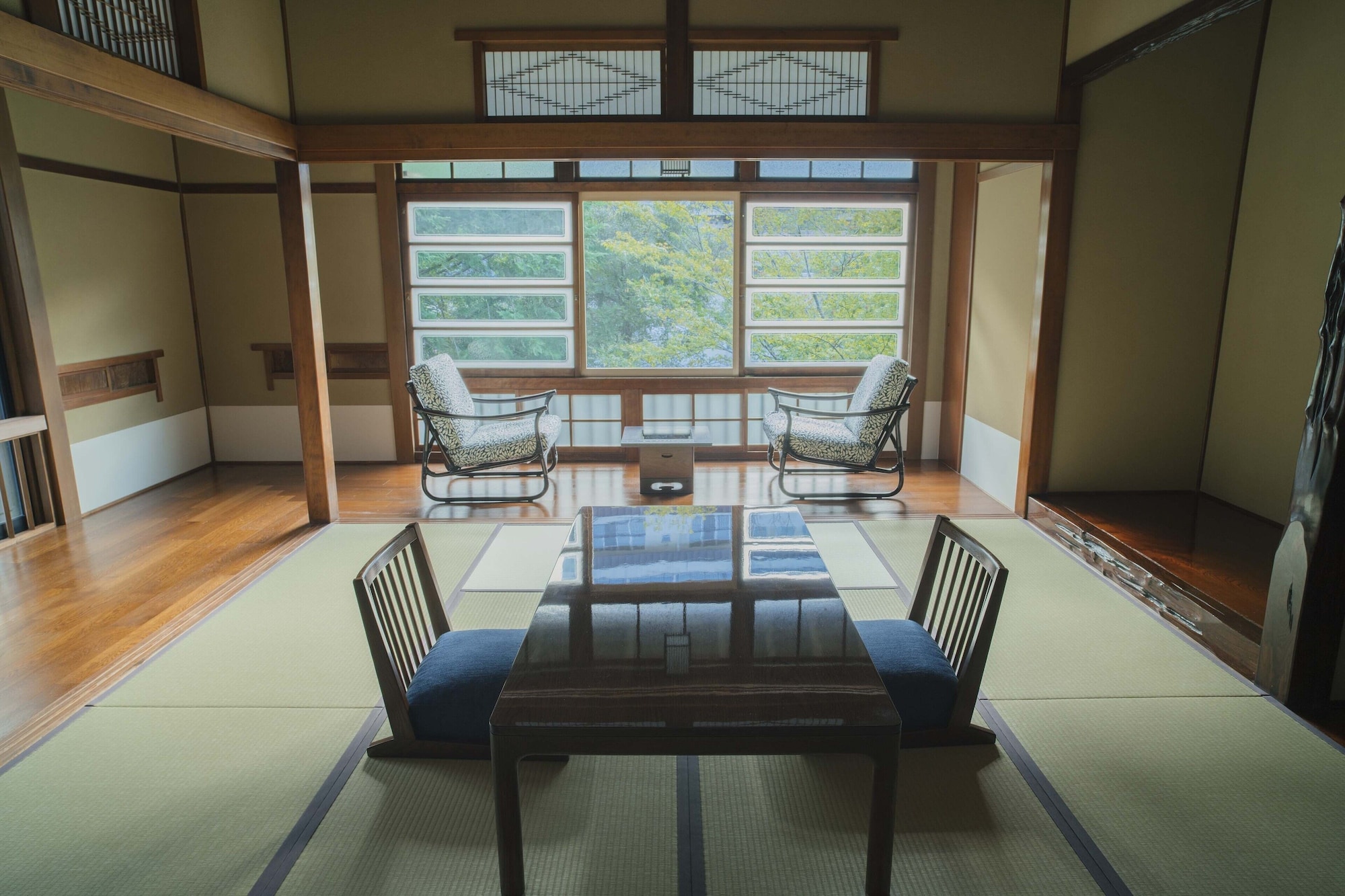 Japanese, 2 Futon Beds, Outdoor Bath