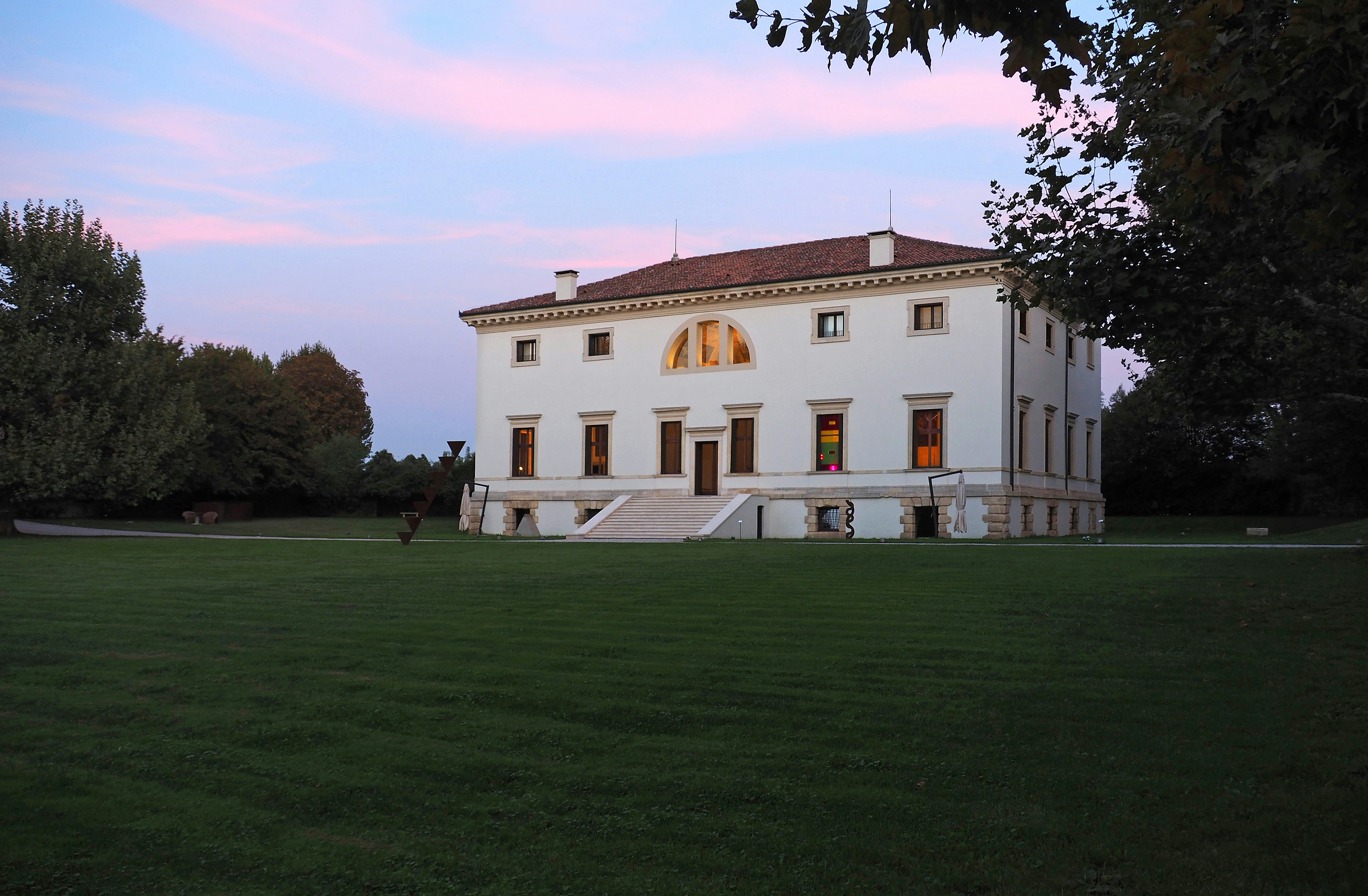 LA BARCHESSA DI VILLA PISANI 59/61