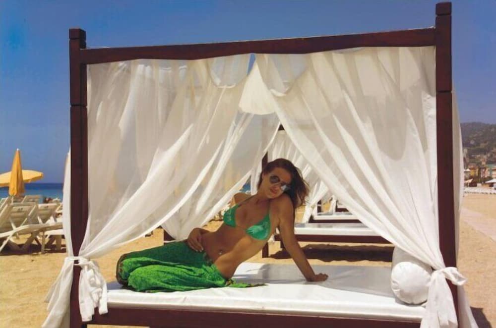 Alaaddin Beach Hotel - Adults Only 10/50