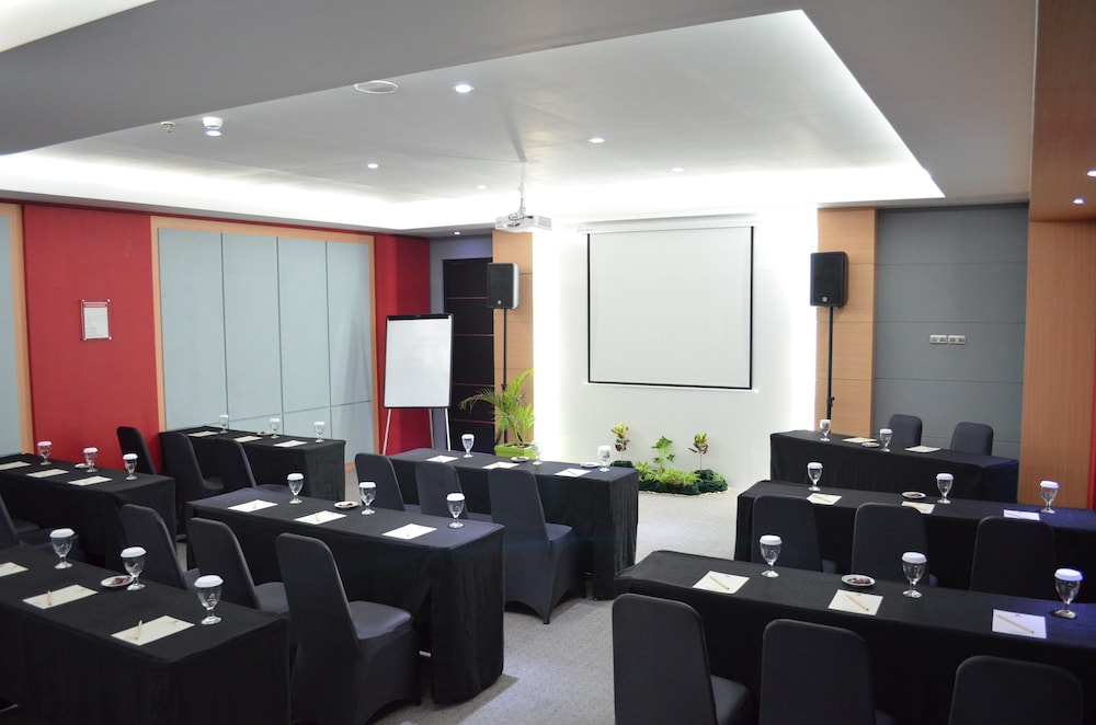 Horison Arcadia Heritage Surabaya 18/21