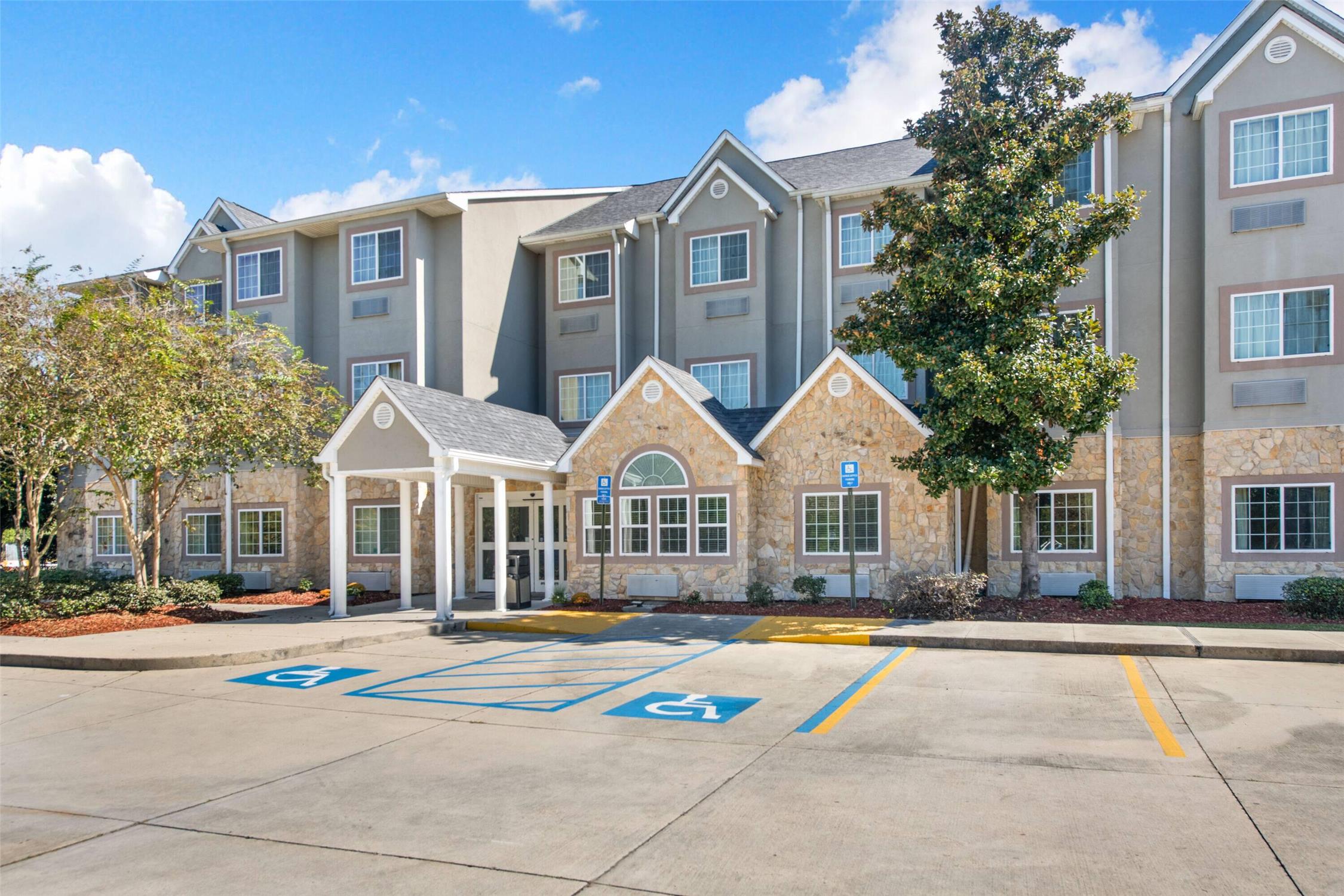 Microtel Inn and Suites By Wyndham Pearl River /Slidell 15/19