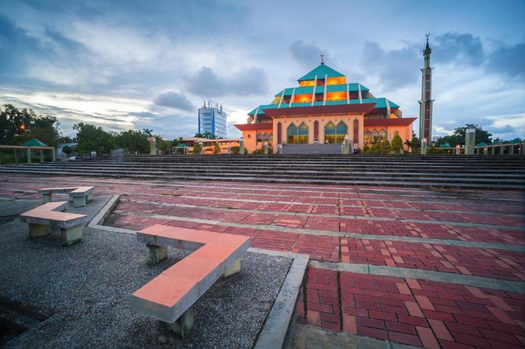 Lovina Inn Batam Center 45/49