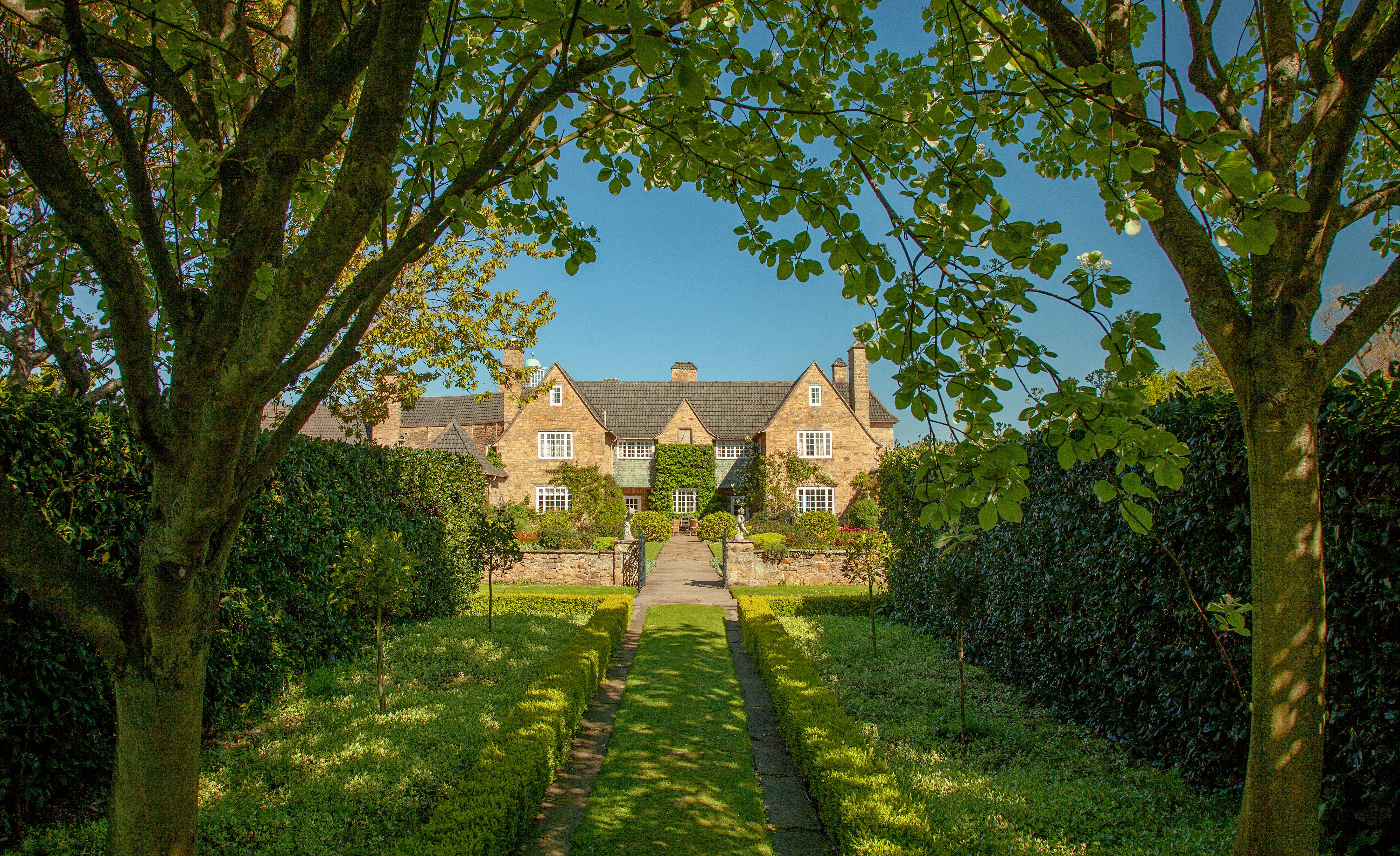 Greywalls Hotel and Chez Roux 42/61