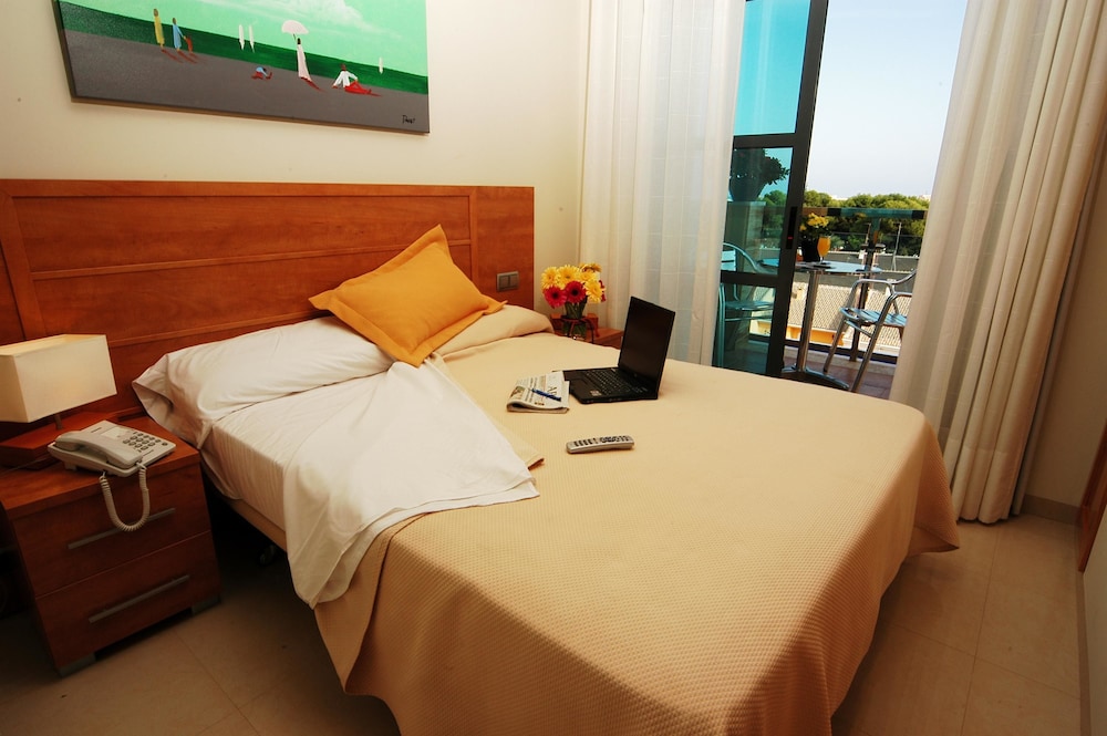 Apartahotel Bahia 10/50