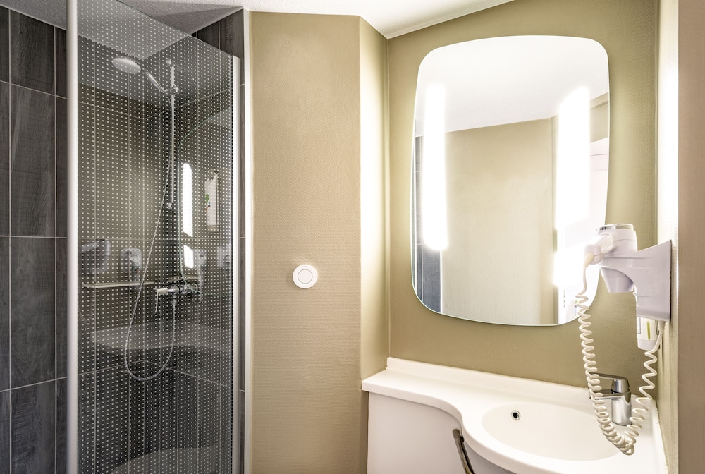 Ibis Mazatlan Marina 43/44
