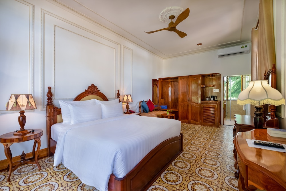 Coco Palm Beach Resort Spa 14/50