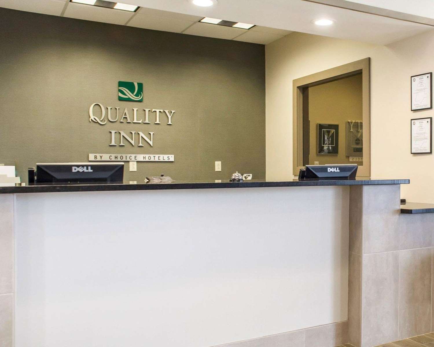 Quality Inn Geneseo 8/33