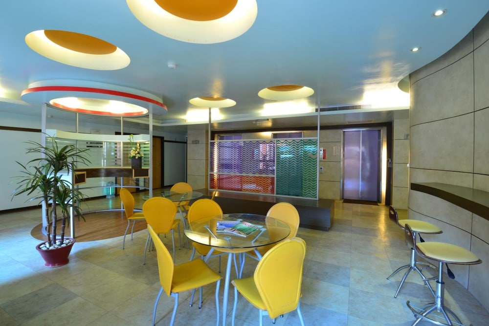 Chientan Youth Hotel 25/42