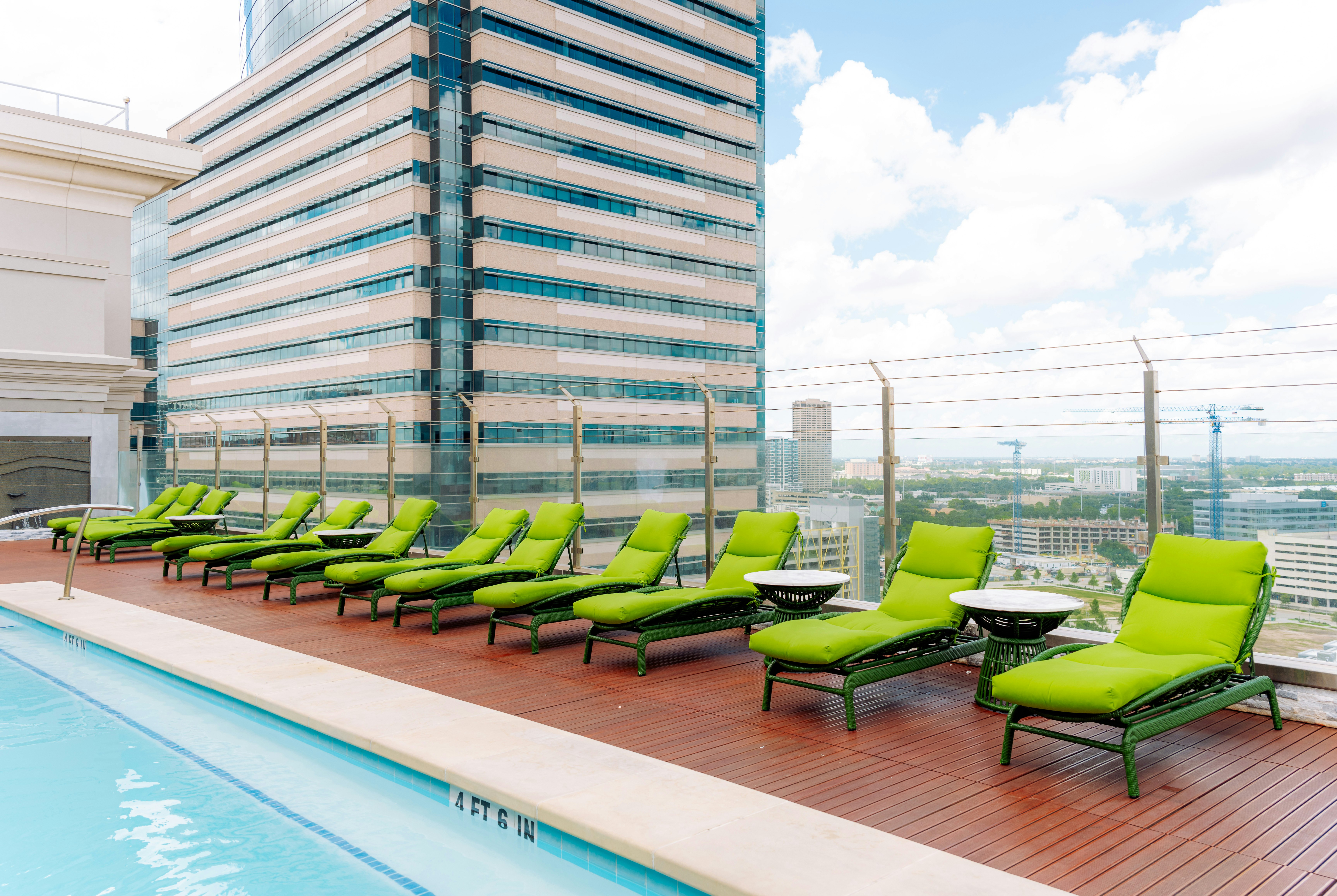 Blossom Hotel Houston, Curio Collection by Hilton 33/36
