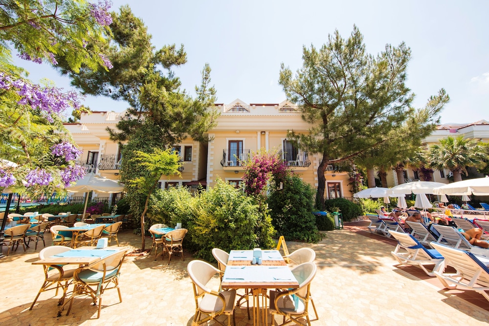 Yel Holiday Resort 26/50