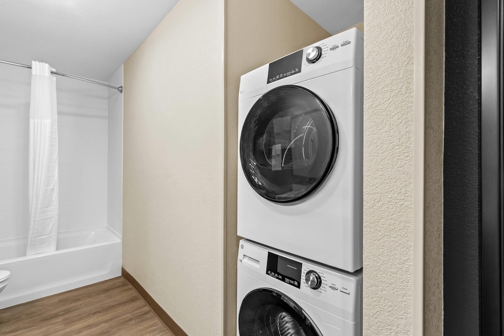 Everhome Suites Yuma East I-8 19/50
