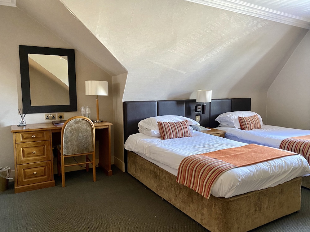 The Dutch Mill Hotel 8/50