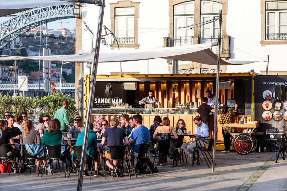 The House Of Sandeman Hostel & Suites 40/50