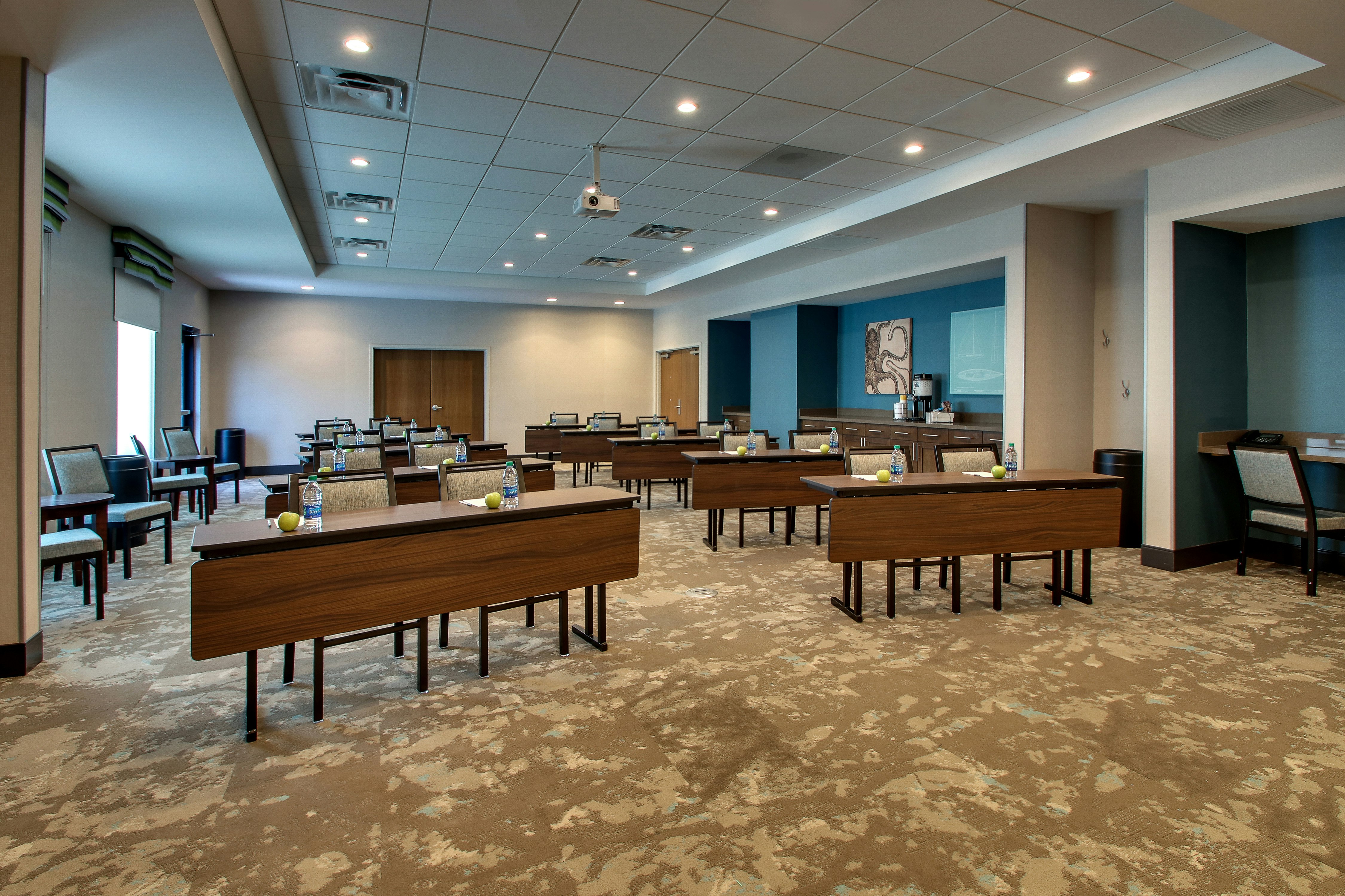 Hampton Inn And Suites Southport 51/56