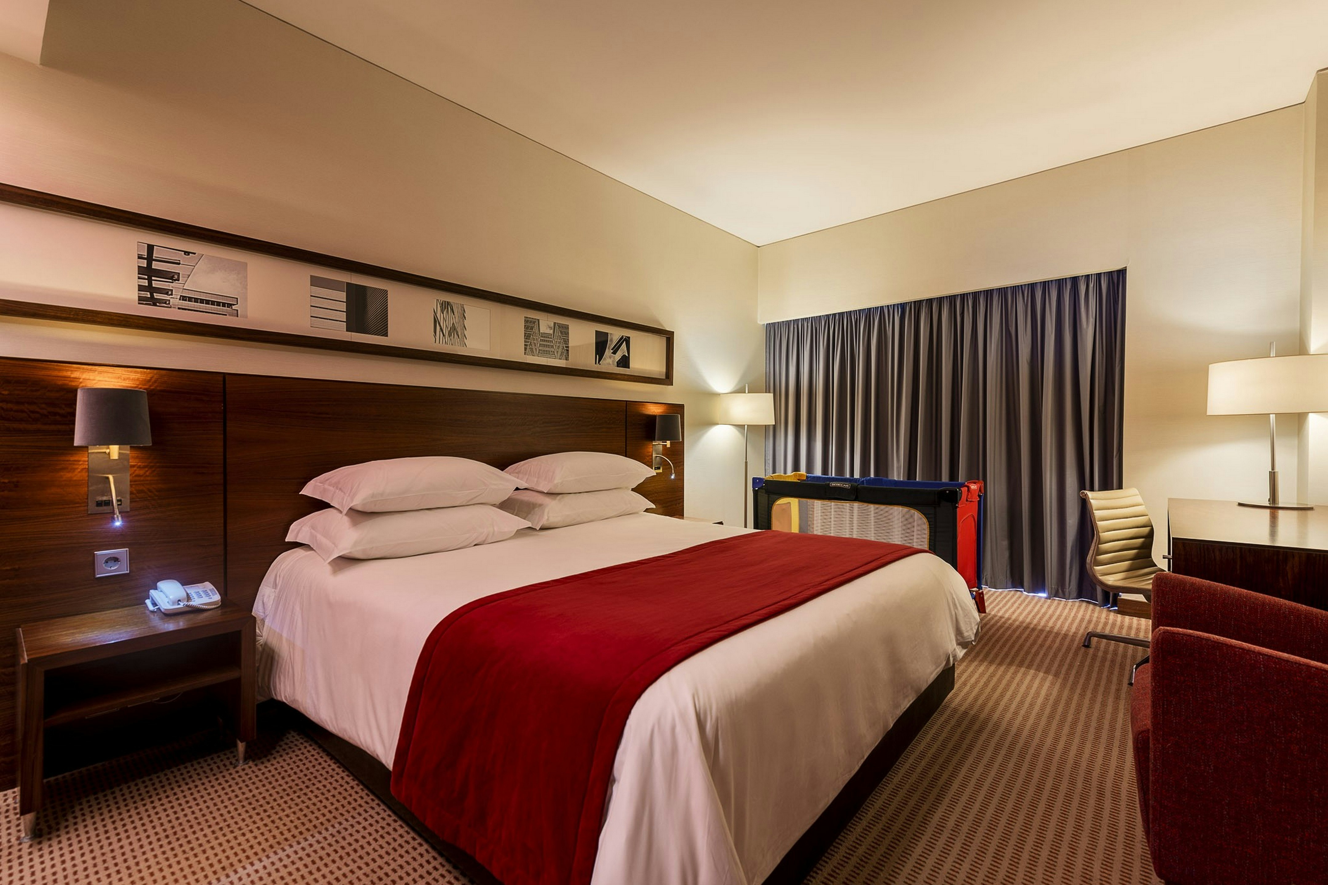 Lagoas Park Hotel 34/100