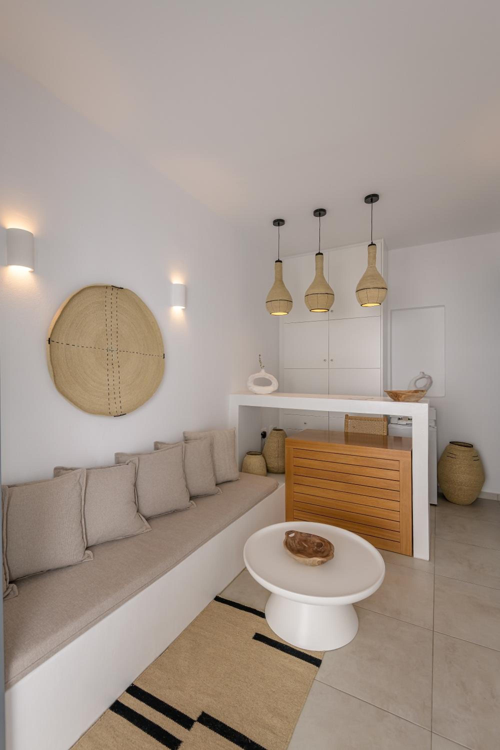 Oneiro Studios 28/50