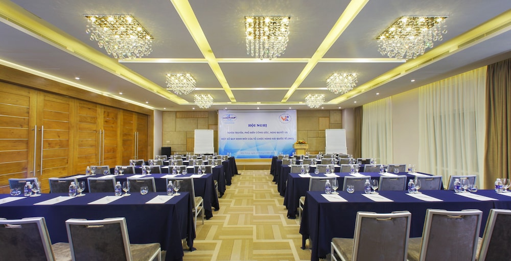 ROSAKA NHA TRANG HOTEL 68/78