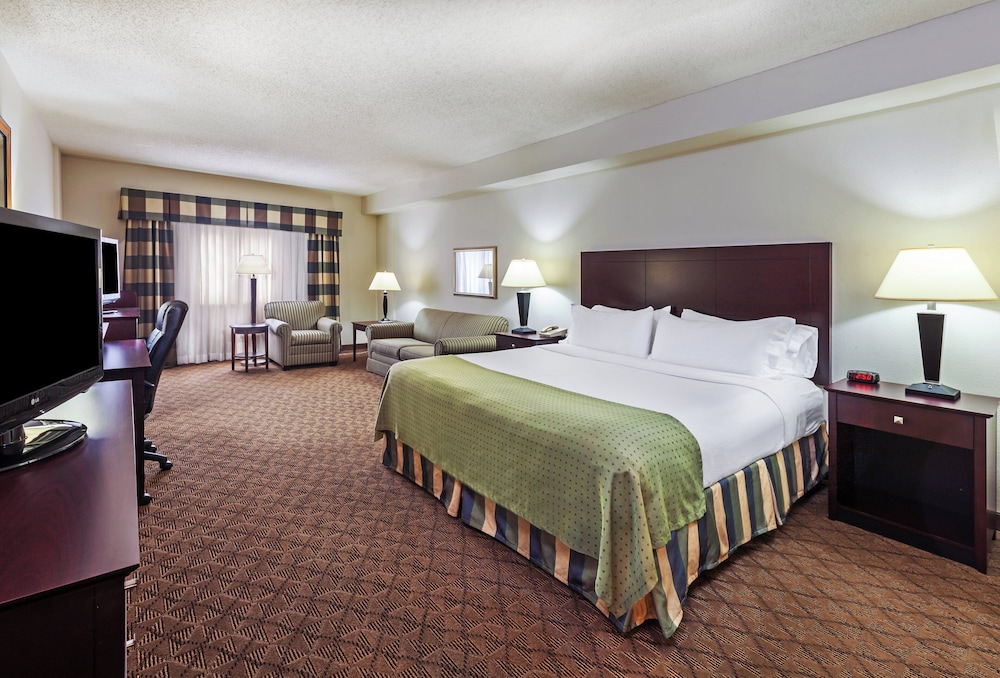 Holiday Inn Springdale/Fayetteville Area 10/50