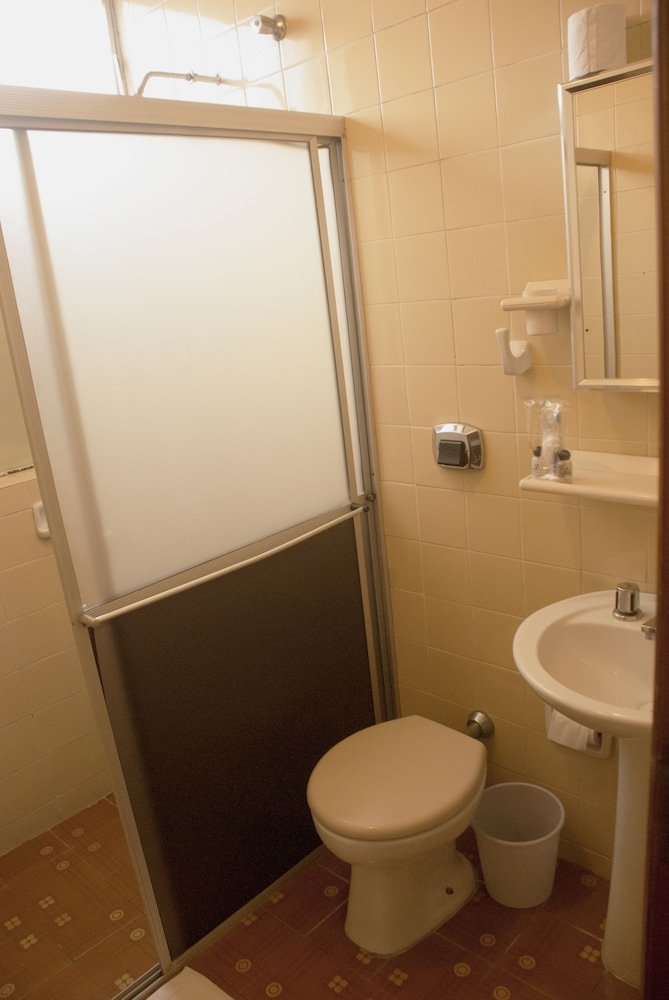 Hara Palace Hotel 30/33