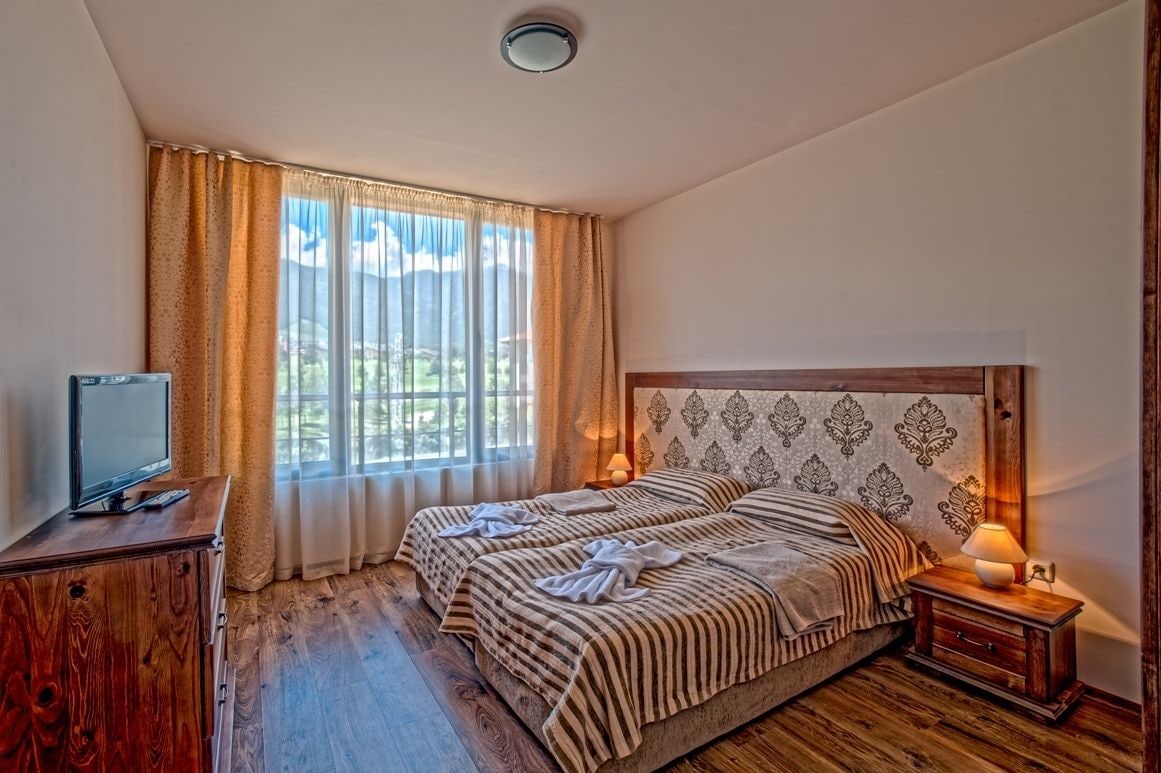 2 Bedrooms, Family, Apartment, Pool Access