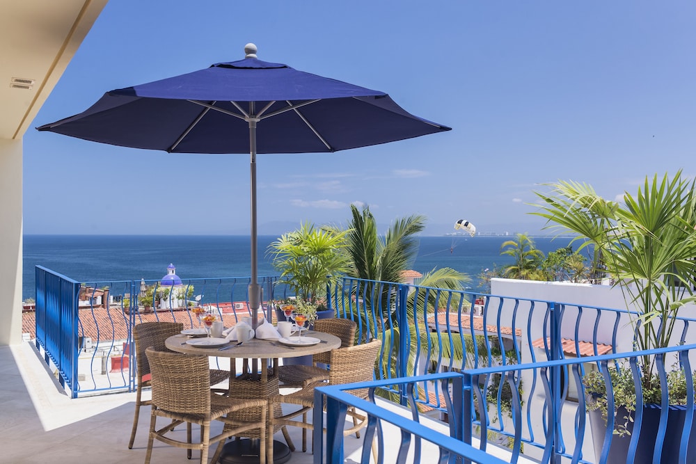 V Azul Vallarta - Luxury Vacation Rental- Adults Only 40/59