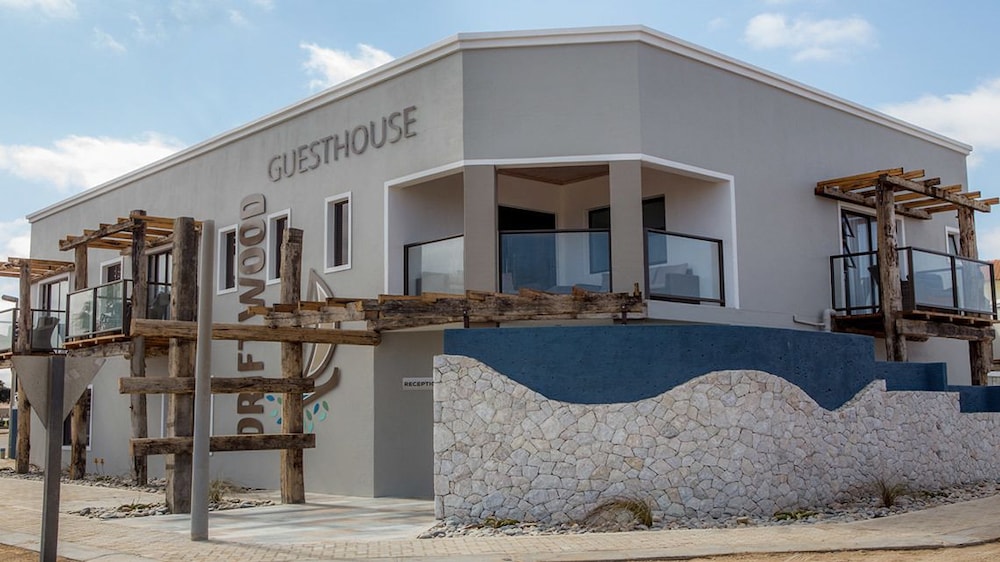 Driftwood Guesthouse 34/39