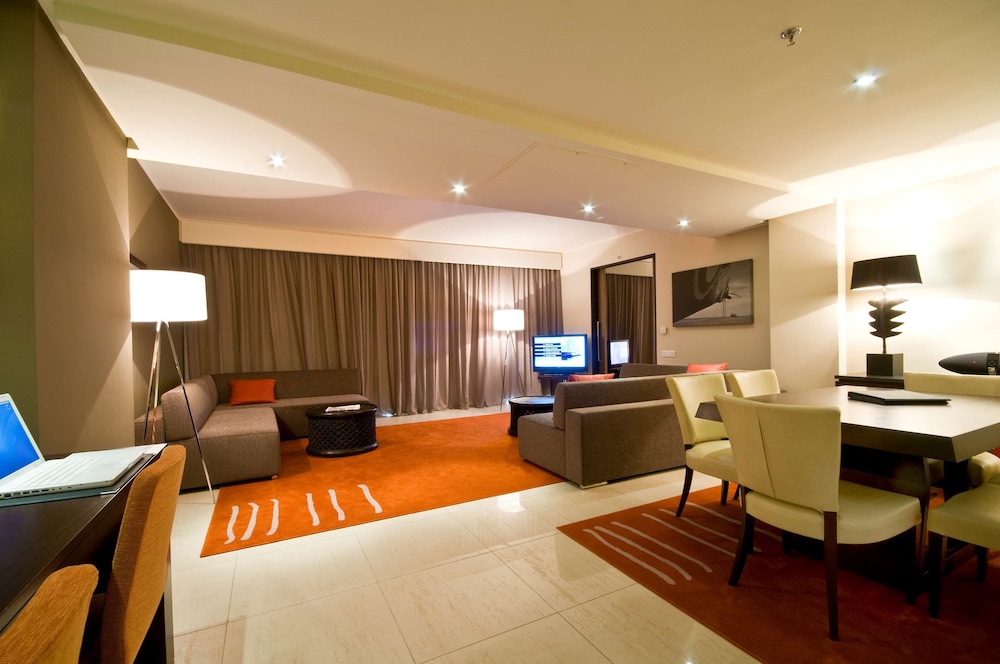 Noom Hotel Dakar Sea Plaza, a member of Radisson Individuals 7/75
