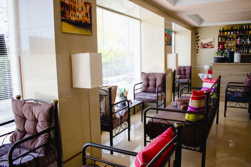 Nikolakakis Rooms Lavrio 43/65