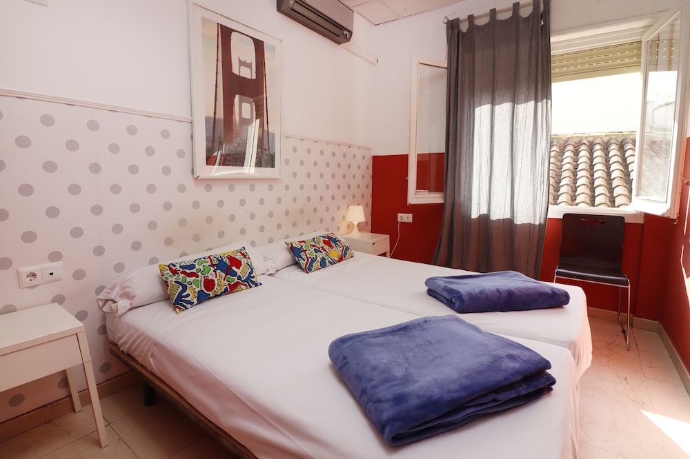 Feel Hostel City Center 13/62