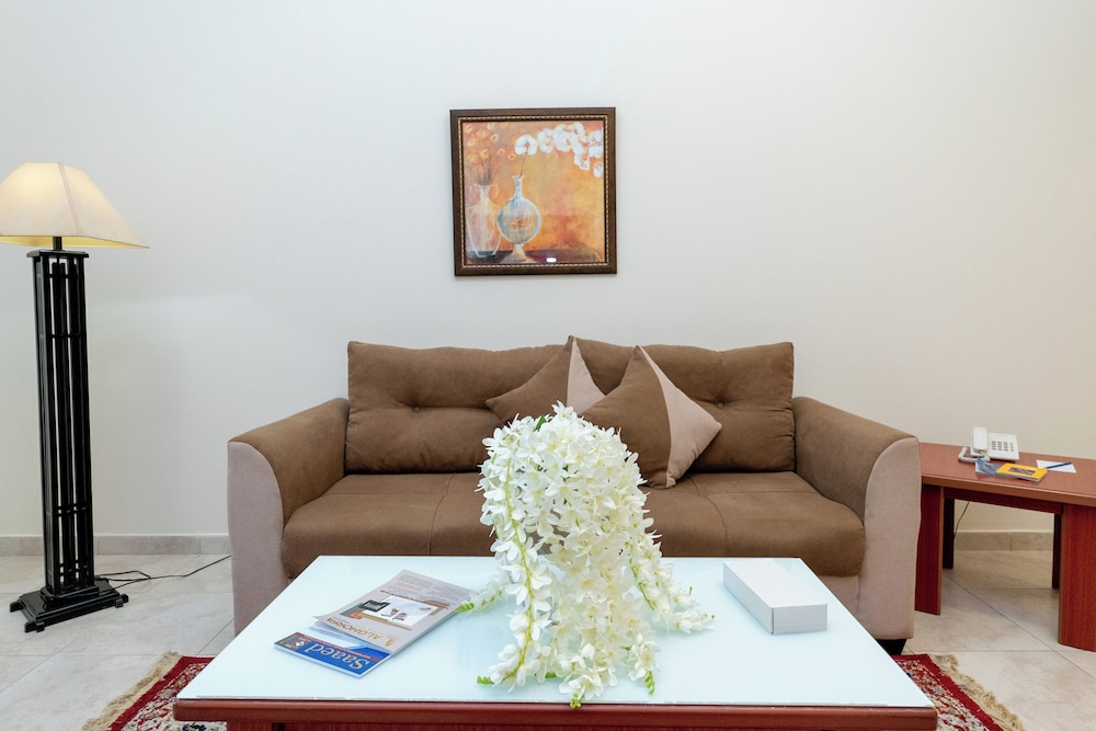Al Raya Hotel Apartments 51/63