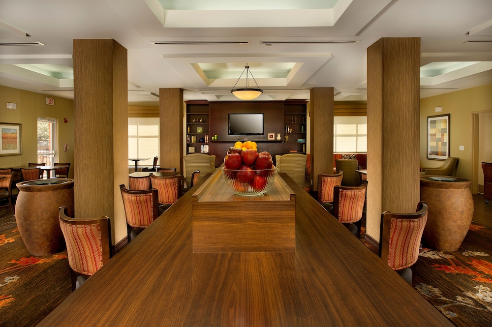 Holiday Inn Express Hotel Suites Uvalde 40/55