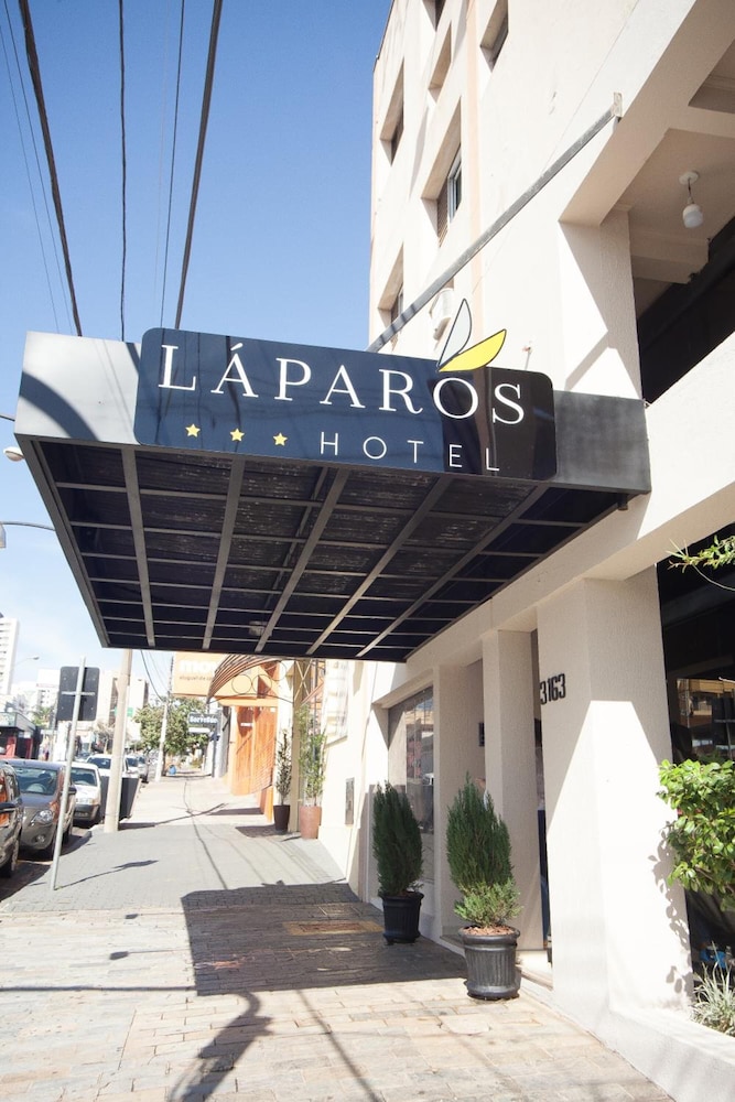 Laparos Hotel 2/24