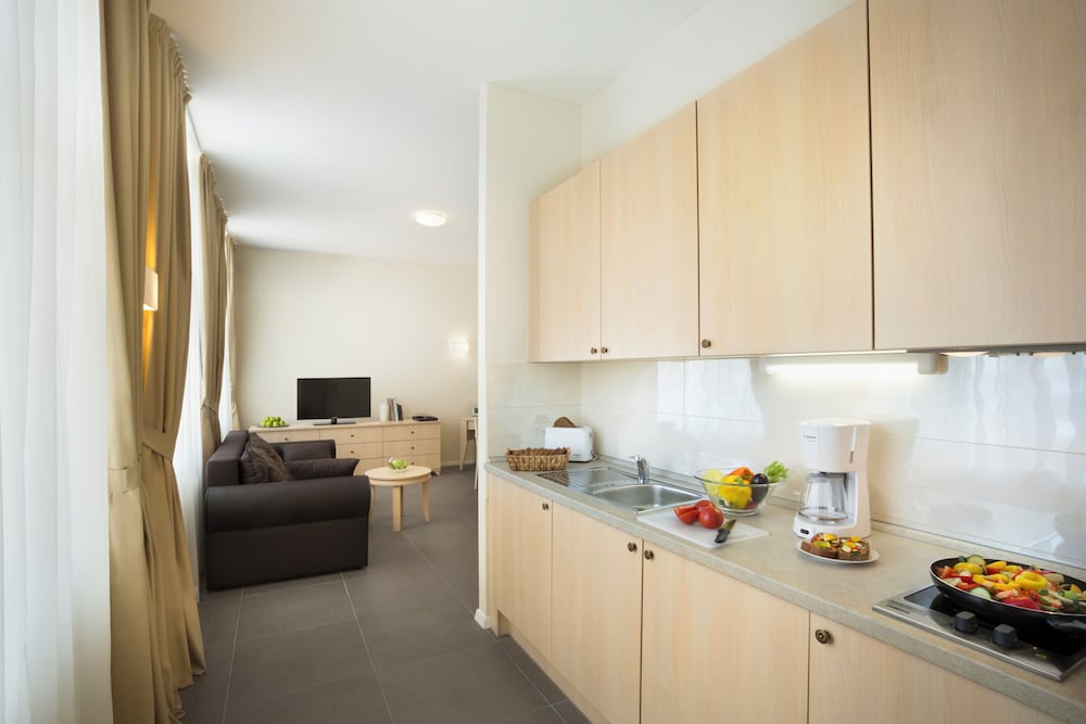 REMISENS VILLA BELVEDERE 25/66