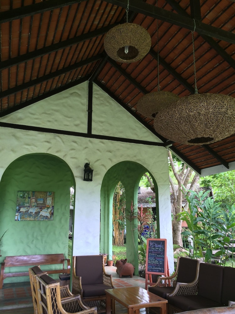 Kuad Khon Thoe Pai Cottage 11/62
